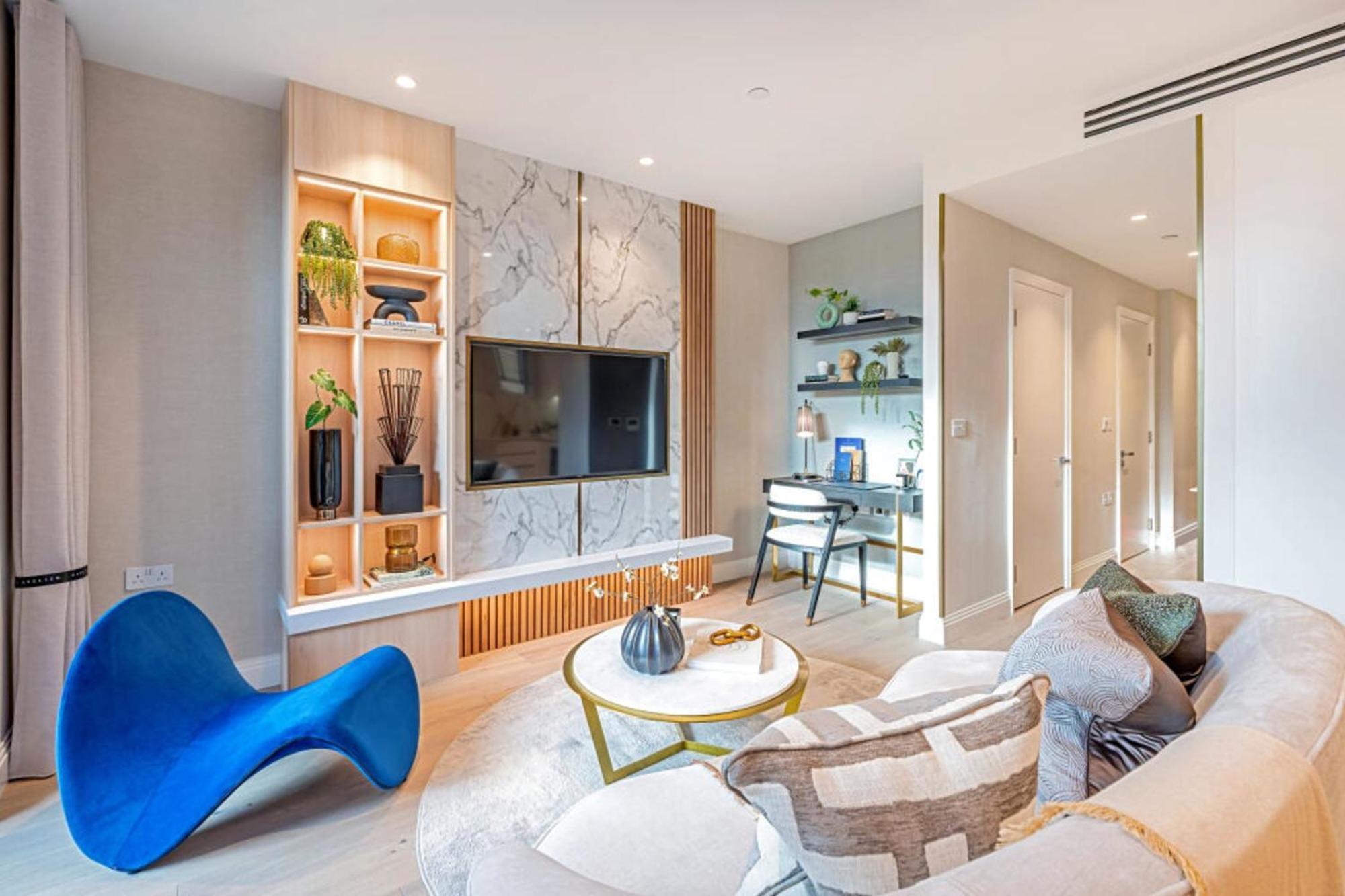 Apartment Luxury Waterfront Two Bedroom - 708 *